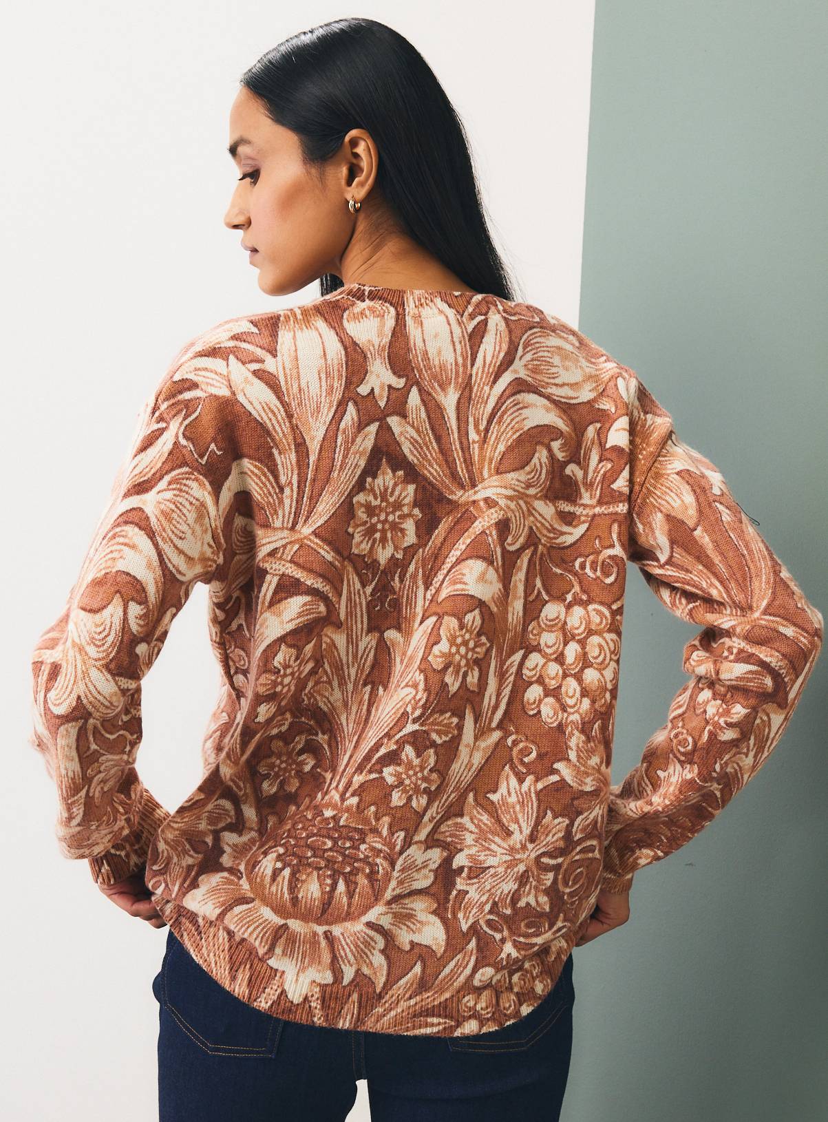 William Morris Floral Print Crewneck Jumper XL - Image 4